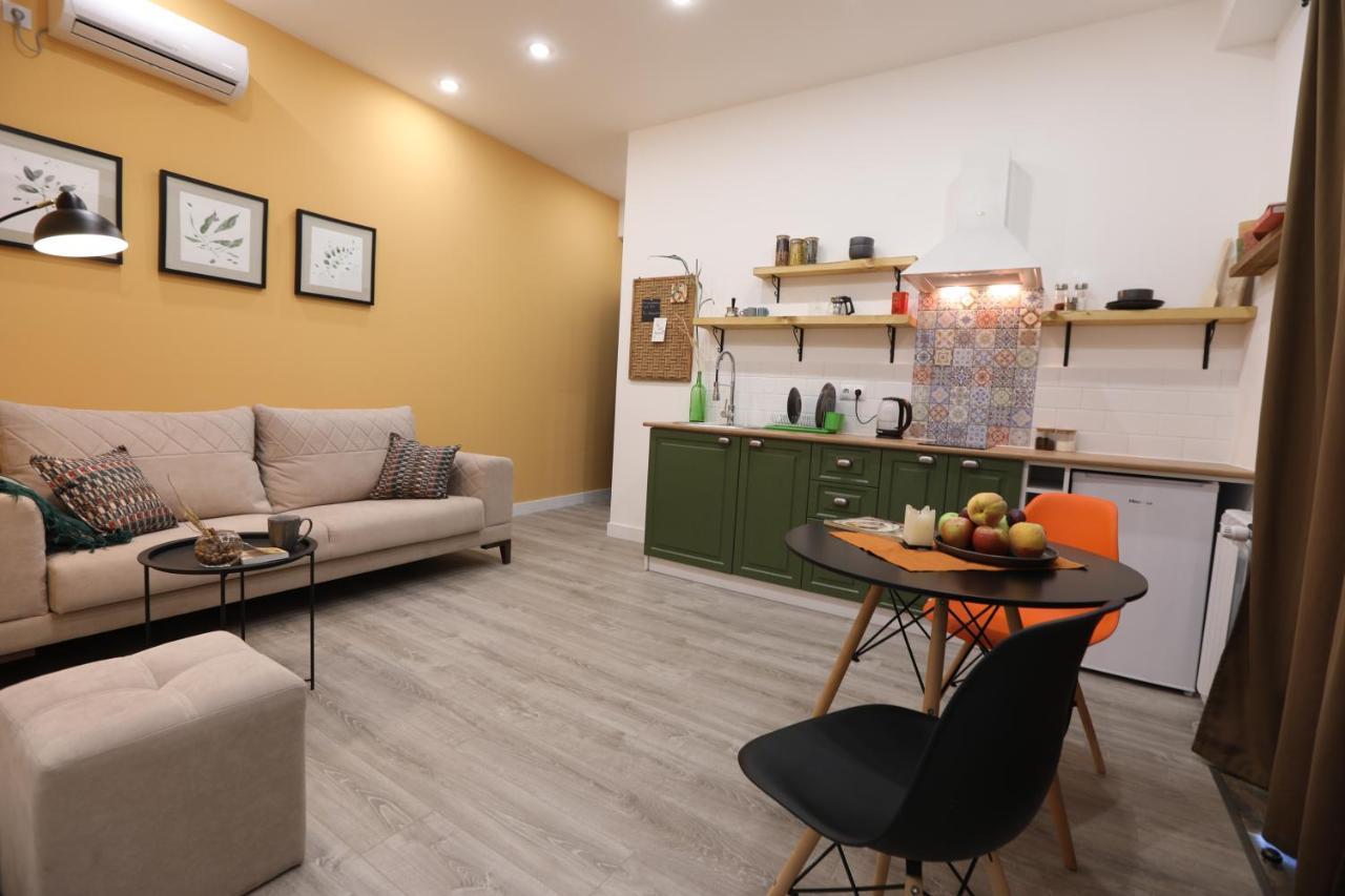 Hotelise I Tulip Apartment Yerevan Bagian luar foto