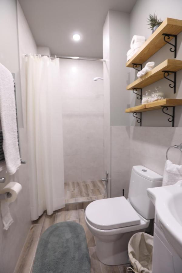 Hotelise I Tulip Apartment Yerevan Bagian luar foto