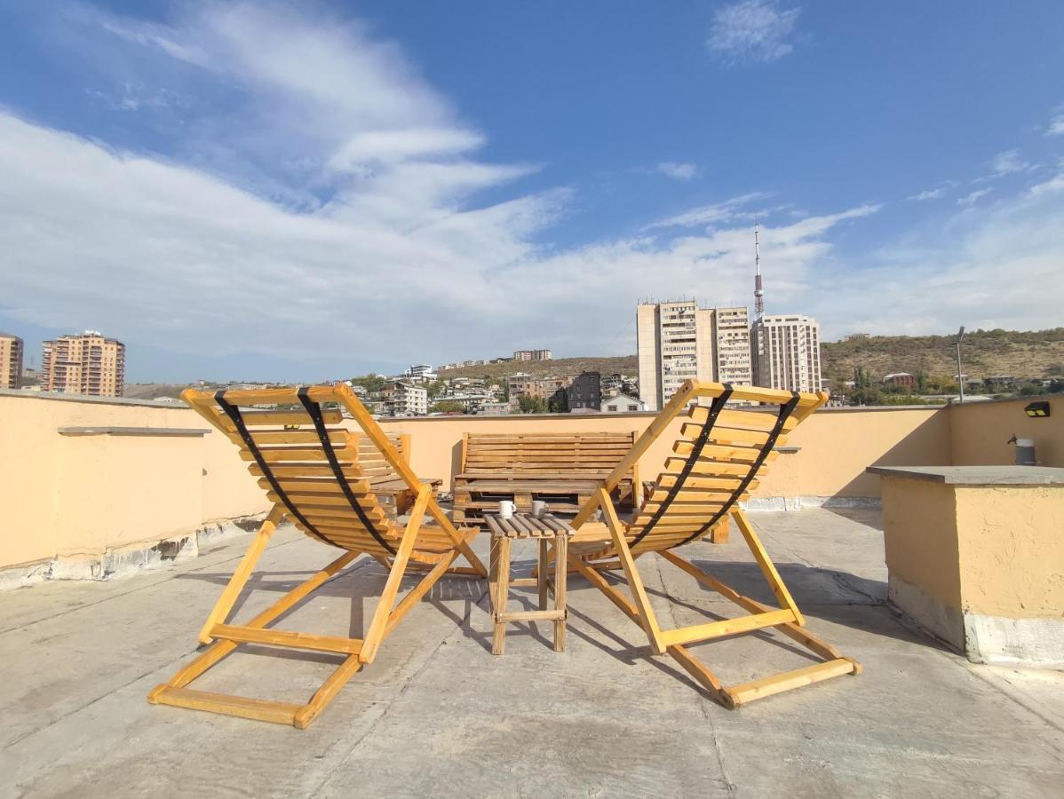 Hotelise I Tulip Apartment Yerevan Bagian luar foto